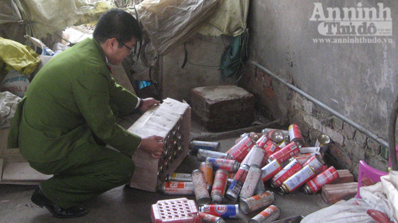 Các bình gas du lịch cũ nát, đe dọa tính mạng người sử dụng