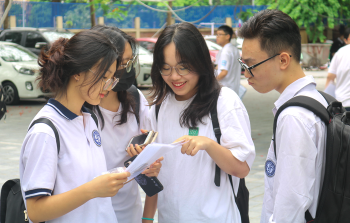 Tùy từng đối tượng dự thi, thí sinh phải chuẩn bị thủ tục, hồ sơ khác nhau. (Ảnh: Doãn Nhàn) GDVN (2).png