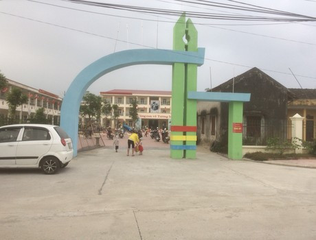 Hiệu trưởng trường Ninh Mỹ hứa khắc phục tồn tại, mong phụ huynh thấu hiểu ảnh 4