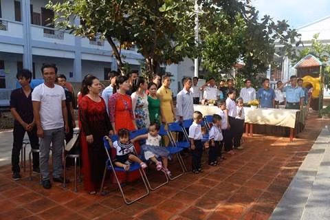 Lễ chào cờ đầu tiên trong năm học mới 2018 - 2019. (Ảnh: T.H)