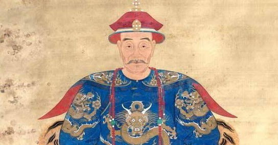 Ngô Tam Quế trong triều phục nhà Thanh, người đã khiến dân tộc Hán của mình phải mất 268 năm để tóc đuôi sam, mặc y phục người Mãn. Ảnh: Wikipedia. Ngô Tam Quế trong triều phục nhà Thanh, người đã khiến dân tộc Hán của mình phải mất 268 năm để tóc đuôi sam, mặc y phục người Mãn. Ảnh: Wikipedia.