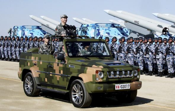 Ông Tập Cận Bình tại lễ duyệt binh quy mô lớn ở Nội Mông năm ngoái, ảnh: SCMP. Ông Tập Cận Bình tại lễ duyệt binh quy mô lớn ở Nội Mông năm ngoái, ảnh: SCMP.