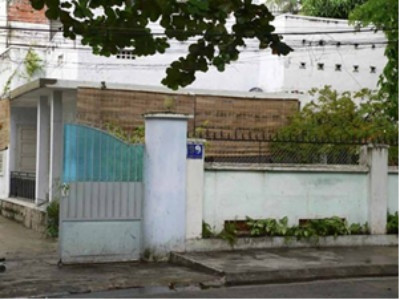 Khi xét xử vụ án đòi tài sản ở 99 Trịnh Phong (Nha Trang - Khánh Hòa), Thẩm phán Nguyễn Thị Kim Dung đã sử dụng các tài liệu không có giá trị pháp lý: phô tô, tài liệu có nội dung trái pháp luật làm căn cứ để xét xử. Khi xét xử vụ án đòi tài sản ở 99 Trịnh Phong (Nha Trang - Khánh Hòa), Thẩm phán Nguyễn Thị Kim Dung đã sử dụng các tài liệu không có giá trị pháp lý: phô tô, tài liệu có nội dung trái pháp luật làm căn cứ để xét xử.