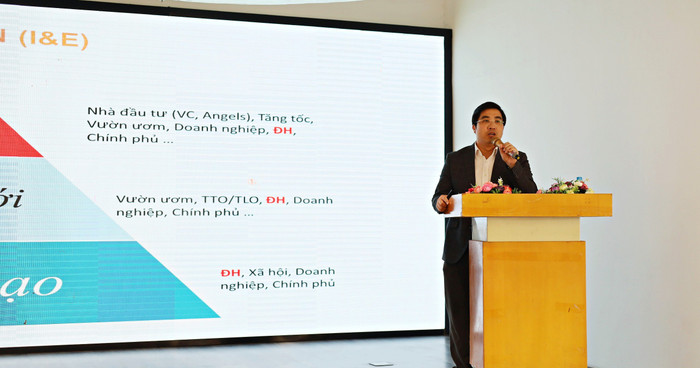 TS. Nguyễn Trung Dũng – Tổng giám đốc BK Holdings (Đại học Bách Khoa Hà Nội) và Chủ tịch Mạng lưới đổi mới sáng tạo & khởi nghiệp Đại học & Cao đẳng Việt Nam (VNEI) chia sẻ tại tọa đàm. anh 4 - TS Nguyễn Trung Dũng.jpg