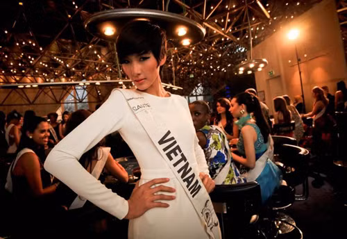 Hoàng Thùy chưa tạo được ấn tượng tại cuộc thi Hoàng Thùy chưa tạo được ấn tượng tại cuộc thi