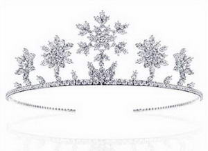 Với khoảng 500 viên kim cương nhỏ xíu được đính một cách tinh tế trên chiếc vương miện lộng lẫy, toàn bộ chiếc vương miện này ước tính vào khoảng 15,1 triệu đô la mỹ (287 tỷ đồng). Giá trị và vẻ đẹp lộng lẫy tinh xảo của nó đã được xếp vào vị trí món đồ trang sức nữ hoàng và đạt tiêu chuẩn đẹp và đắt giá nhất thế giới. Ảnh: Internet Với khoảng 500 viên kim cương nhỏ xíu được đính một cách tinh tế trên chiếc vương miện lộng lẫy, toàn bộ chiếc vương miện này ước tính vào khoảng 15,1 triệu đô la mỹ (287 tỷ đồng). Giá trị và vẻ đẹp lộng lẫy tinh xảo của nó đã được xếp vào vị trí món đồ trang sức nữ hoàng và đạt tiêu chuẩn đẹp và đắt giá nhất thế giới. Ảnh: Internet