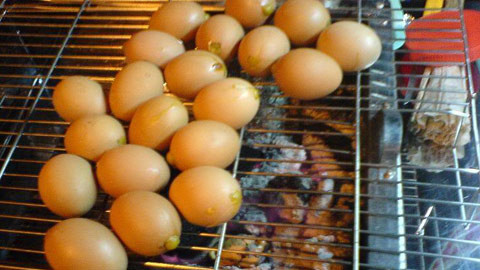 Cần phải xem xét thành phần dinh dưỡng, vệ sinh an toàn của loại thực phẩm này. Ảnh: Châu Giang Cần phải xem xét thành phần dinh dưỡng, vệ sinh an toàn của loại thực phẩm này. Ảnh: Châu Giang