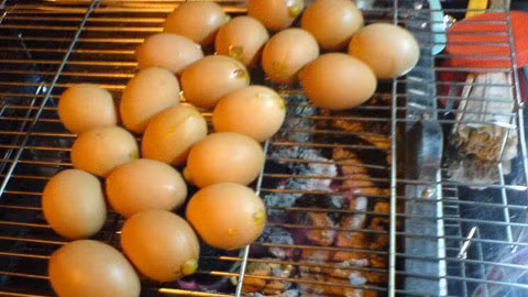 Cần phải xem xét thành phần dinh dưỡng, vệ sinh an toàn của loại thực phẩm này. Ảnh: Châu Giang