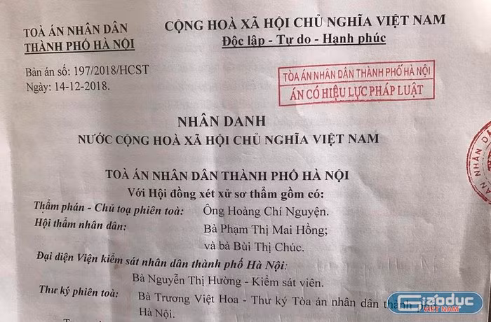 Ảnh chụp một phần trang đầu bản án số 197/2018/HCST ngày 14/12/2018 của Tòa án nhân dân thành phố Hà Nội vụ ông Hoàng Xuân Quế khởi kiện Bộ trưởng Bộ Giáo dục và đào tạo, ảnh: Ngọc Quang.