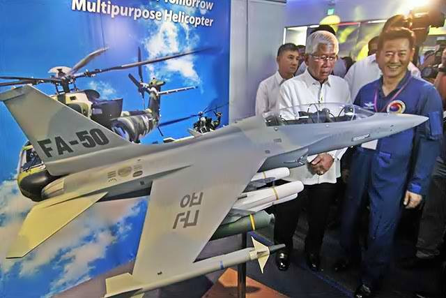 Bộ trưởng Quốc phòng Philippines Voltaire Gazmin được cho là có chuyến công du tuần này tới Israel để mua tên lửa Bộ trưởng Quốc phòng Philippines Voltaire Gazmin được cho là có chuyến công du tuần này tới Israel để mua tên lửa