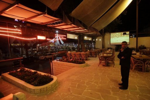 Một nhà hàng ở Aley, Li-băng vắng hoe giữa mùa du lịch Một nhà hàng ở Aley, Li-băng vắng hoe giữa mùa du lịch