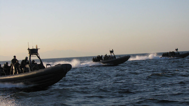 Philippines tập trận tại vịnh Manila trong bối cảnh Trung Quốc leo thang quân sự và ngày một hung hăng hơn trên Biển Đông Philippines tập trận tại vịnh Manila trong bối cảnh Trung Quốc leo thang quân sự và ngày một hung hăng hơn trên Biển Đông