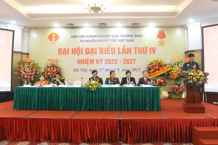 Phó Chủ tịch Thường trực Hiệp hội Nguyễn Văn Quỳnh đã báo cáo tại Đại hội.