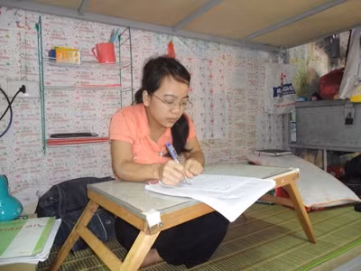 Trịnh Thị Thủy tại Ký túc xá Trường Đại học Công đoàn.