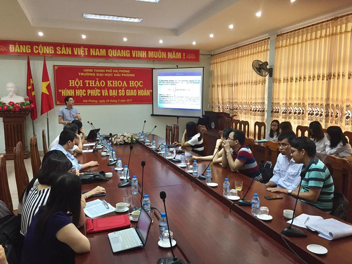 Việc kết hợp giữa thực tiễn và nghiên cứu khoa học đã giúp sinh viên sư phạm Toán của khoa Toán chủ động trong việc tìm việc làm hơn. (Ảnh: Khoa Toán, Đại học Hải Phòng)