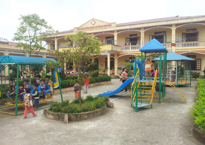 Hoạt động chơi tự do của trẻ trường Mầm non Đông Hoàng. Ảnh minh họa: Sở Giáo dục và Đào tạo Thanh Hóa Hoạt động chơi tự do của trẻ trường Mầm non Đông Hoàng. Ảnh minh họa: Sở Giáo dục và Đào tạo Thanh Hóa