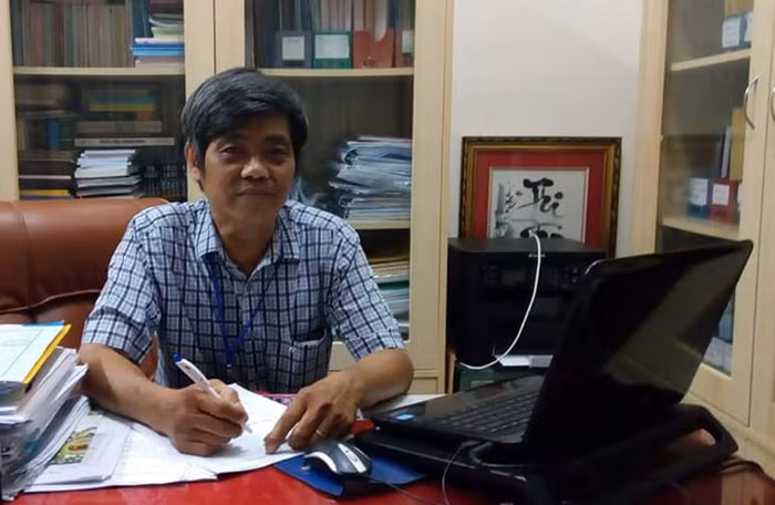 Thầy Nguyễn Văn Hùng. (Ảnh: H.L)