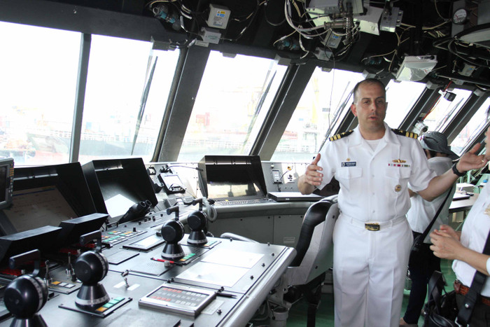 Tàu USS Fort Worth là thế hệ thứ hai của lớp Fredoom, là loại tác chiến gần bờ, và là một trong những tàu chiến tối tân và hiện đại nhất hiện nay...