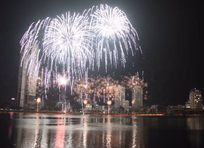 Hàng vạn khán giả sẽ mãn nhãn với màn trình diễn pháo hoa của các đội. Ảnh Thùy Linh