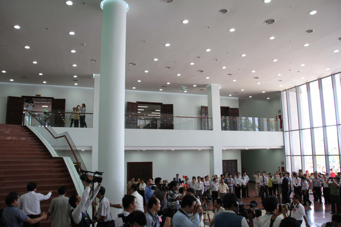 Không chỉ có kiến trúc độc đáo, Trung tâm Hành chính thành phố Đà Nẵng còn được xem là một trong những tòa nhà thông minh hàng đầu Việt Nam về hệ thống công nghệ điều khiển và quản lý vận hành.