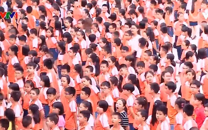 Quá tải sĩ số trường công tại Hà Nội ngày càng nghiêm trọng, ảnh minh họa: VTV.vn. Quá tải sĩ số trường công tại Hà Nội ngày càng nghiêm trọng, ảnh minh họa: VTV.vn.