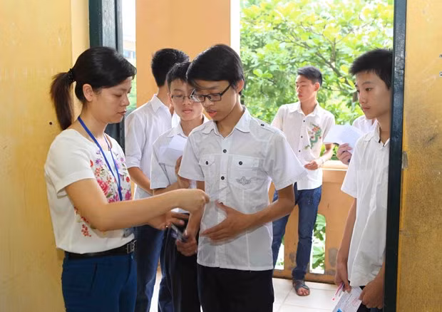 Thi vào lớp 10 công lập Hà Nội bằng 4 môn Toán, Ngữ văn, Ngoại ngữ và Lịch sử ảnh 2