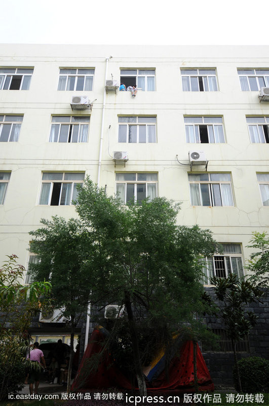 Chót vót trên tầng 5 tòa nhà Chót vót trên tầng 5 tòa nhà