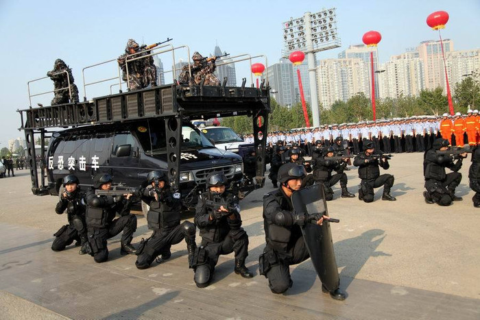 Gần một vạn cảnh sát với trang bị, vũ khí hiện đại tham gia diễn tập