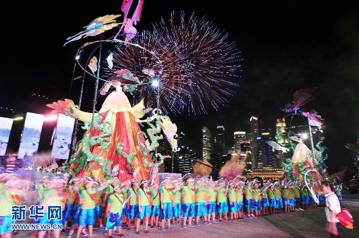 Rực rỡ sắc màu lễ hội, pháo hoa Rực rỡ sắc màu lễ hội, pháo hoa