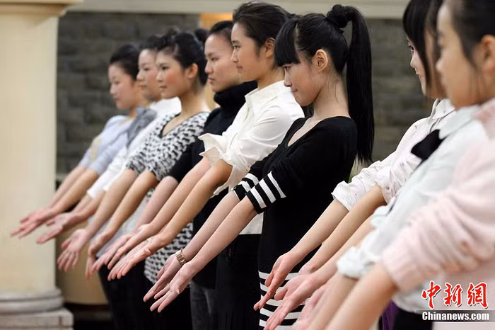 Với những cô gái trẻ này, tiếp viên hàng không là một nghề lý tưởng Với những cô gái trẻ này, tiếp viên hàng không là một nghề lý tưởng