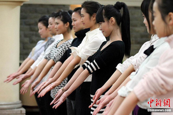 Với những cô gái trẻ này, tiếp viên hàng không là một nghề lý tưởng Với những cô gái trẻ này, tiếp viên hàng không là một nghề lý tưởng