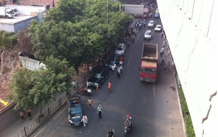 Hiện trường vụ bắn chết Chu Khắc Hoa được chụp từ trên cao bởi một độc giả Trung Quốc