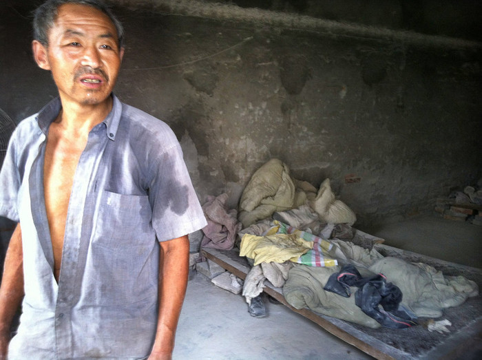 Chỗ ngủ tạm bợ