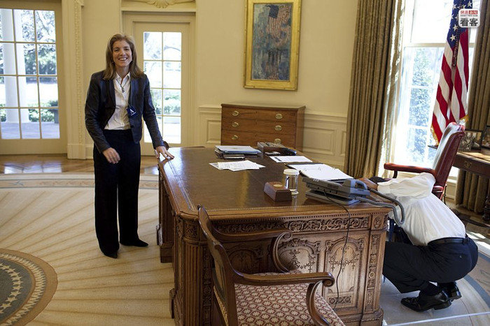 "Rơi giấy tờ" "Rơi giấy tờ"