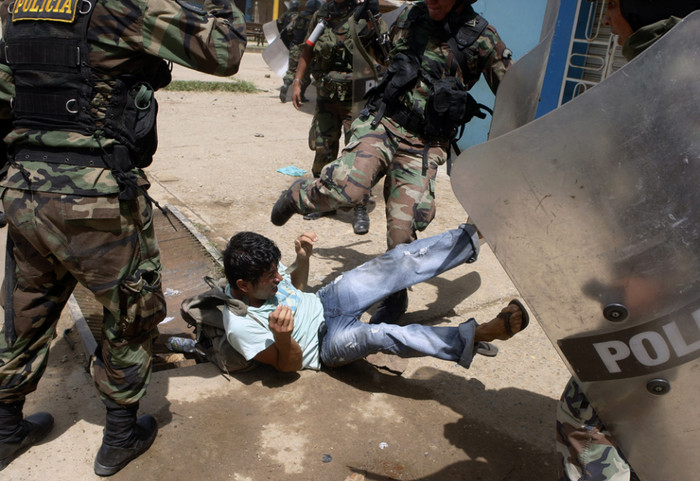 Bạo lực thường xuyên xuất hiện tại các mỏ vàng Bạo lực thường xuyên xuất hiện tại các mỏ vàng