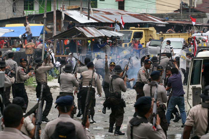 Bạo lực thường xuyên xảy ra tại các mỏ vàng Bạo lực thường xuyên xảy ra tại các mỏ vàng