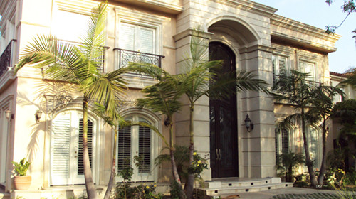 Trang web có địa chỉ http://www.zillow.com/homedetails/300-N-Alpine-Dr-Beverly-Hills-CA-90210/20520447_zpid đang rao bán căn biệt thự là trụ sở của Công ty Bình An tại Mỹ với giá trên 2,7 triệu USD. Biệt thự này tọa lạc tại 300N Alpine Drive, Beverly Hills, California 90210, Mỹ. Trụ sở Công ty Bình An tại Mỹ (theo trang web http://bianfishco-usa.com/)