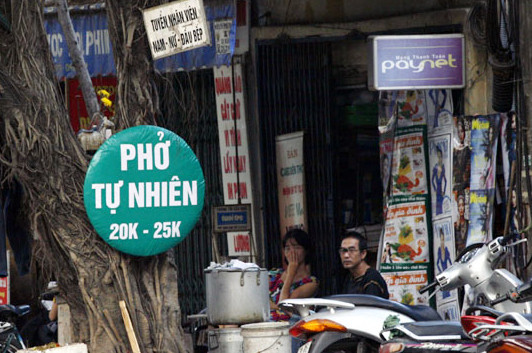 "Phở tự nhiên" tự nhiên ăn, không tự nhiên trả tiền là không tự nhiên "Phở tự nhiên" tự nhiên ăn, không tự nhiên trả tiền là không tự nhiên