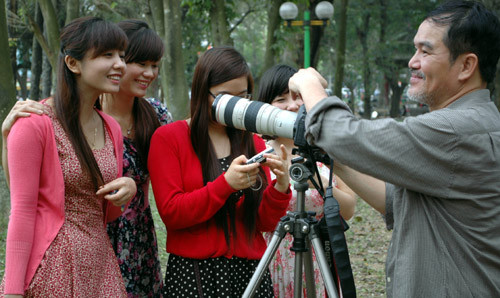 Ghi lại vẻ đẹp hoa sưa Ghi lại vẻ đẹp hoa sưa