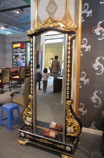 Kệ giường VIP 128 triệu đồng