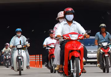 Phí hạn chế xe cá nhân hoàn toàn không đúng với bản chất của phí do người dân không có sử dụng dịch vụ. Ảnh: HTD