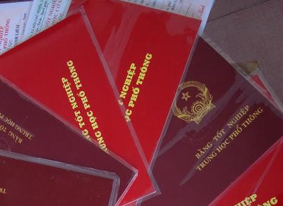 Bằng tốt nghiệp giả bị phát hiện Bằng tốt nghiệp giả bị phát hiện