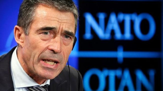 Tổng thư ký NATO Anders Fogh Rasmussen. Tổng thư ký NATO Anders Fogh Rasmussen.