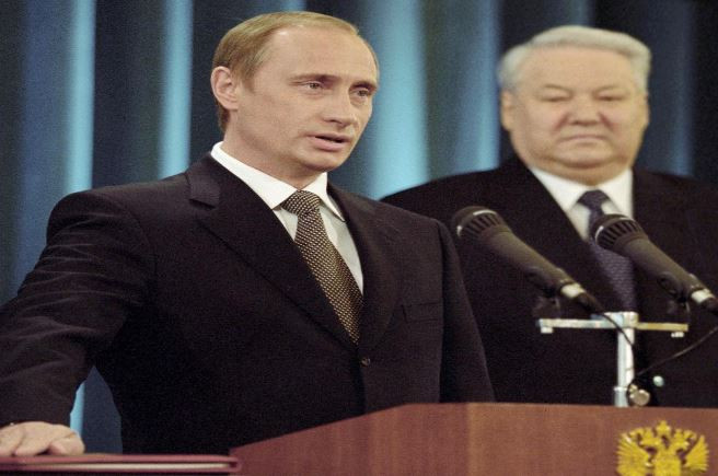 Được Vladimir Putin đảm bảo an toàn sau khi rời khỏi đời sống chính trị là thành quả duy nhất của Boris Elsin kể từ sau cuộc đảo chính ngày 19/8/1991. Ảnh: Internet. Được Vladimir Putin đảm bảo an toàn sau khi rời khỏi đời sống chính trị là thành quả duy nhất của Boris Elsin kể từ sau cuộc đảo chính ngày 19/8/1991. Ảnh: Internet.