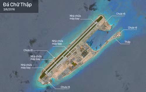 Phương Tây đưa thông tin Việt Nam bố trí bệ phóng tên lửa ra Trường Sa, thì cũng chính phương Tây công bố hình ảnh mới nhất về các nhà chứa máy bay chiến đấu Trung Quốc xây dựng ở Chữ Thập. Ảnh: CSIS, Việt hóa nội dung chú thích: Vnexpress.