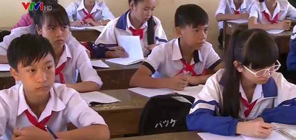 Hình minh họa bài báo: "Đăk Lăk: Tạm dừng mô hình trường học mới vì phụ huynh phản đối" của vtv.vn. Hình minh họa bài báo: "Đăk Lăk: Tạm dừng mô hình trường học mới vì phụ huynh phản đối" của vtv.vn.