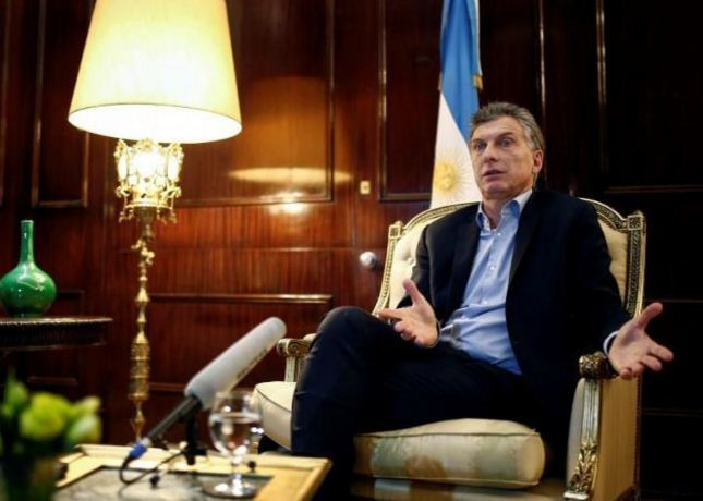Tổng thống Argentina Mauricio Macri đang có những kế hoạch hành động thực tế và chính sách hợp thời, có thể làm hồi sinh đất nước Argentina. Ảnh: Reuters. Tổng thống Argentina Mauricio Macri đang có những kế hoạch hành động thực tế và chính sách hợp thời, có thể làm hồi sinh đất nước Argentina. Ảnh: Reuters.