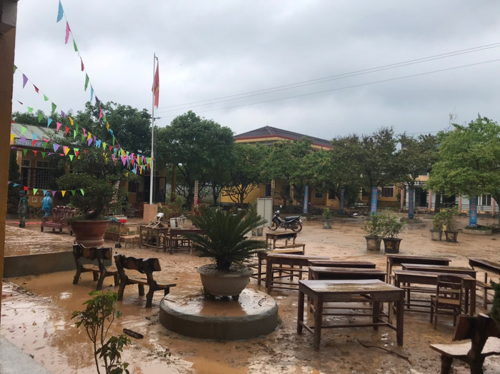 Trường Tiểu học và Trung học cơ sở Ba Lòng bị ảnh hưởng nặng nề sau nhiều trận lũ liên tiếp. Ảnh: CTV