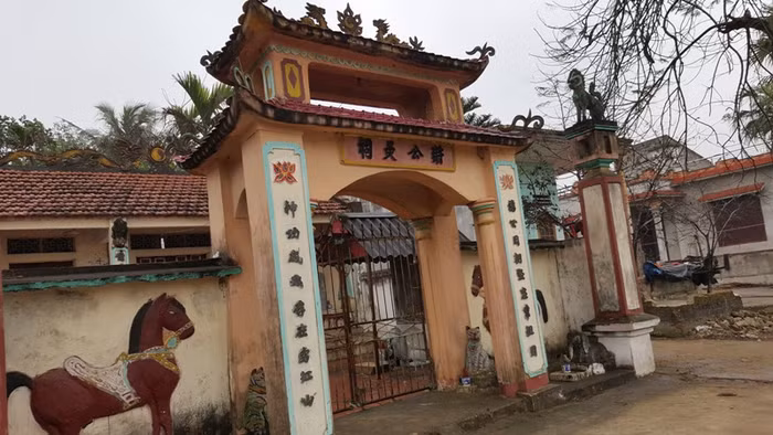 Lần gần đây nhất, Bộ Văn hóa có văn bản khẳng định: Đền thờ Hoàng giáp Lê Nhân Tế tại xã Quảng Hải không phải là địa danh lịch sử gắn với thân thế và sự nghiệp Hoàng giáp Lê Nhân Tế. Ảnh Duy Phong Lần gần đây nhất, Bộ Văn hóa có văn bản khẳng định: Đền thờ Hoàng giáp Lê Nhân Tế tại xã Quảng Hải không phải là địa danh lịch sử gắn với thân thế và sự nghiệp Hoàng giáp Lê Nhân Tế. Ảnh Duy Phong