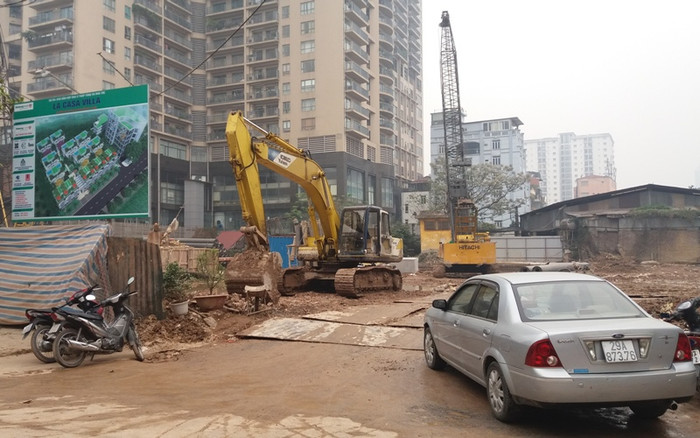 Công trường dự án xây dựng khu hỗn hợp nhà ở thấp tầng và nhà trẻ tại số 25 Vũ Ngọc Phan Công trường dự án xây dựng khu hỗn hợp nhà ở thấp tầng và nhà trẻ tại số 25 Vũ Ngọc Phan